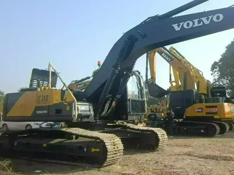 VOLVO 240 side used excavator construction machinery wholesaler
